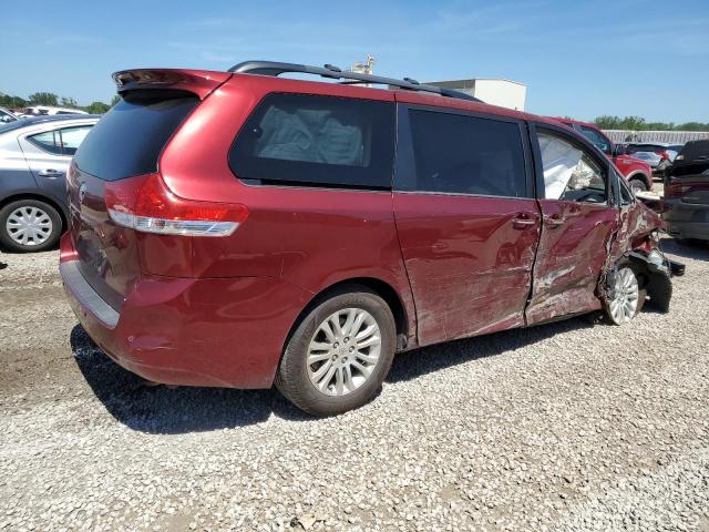 Photo 3 from auction – 2011 TOYOTA SIENNA XLE with VIN 5TDYK3DC6BS048749