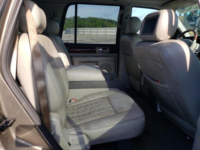 Photo 10 from auction – 2004 LINCOLN NAVIGATOR with VIN 5LMFU28R54LJ04798