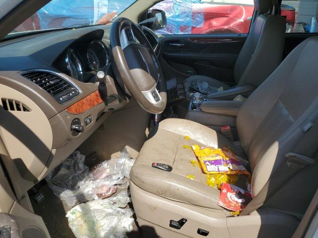 Photo 7 from auction – 2016 CHRYSLER TOWN & COU with VIN 2C4RC1BG2GR129601