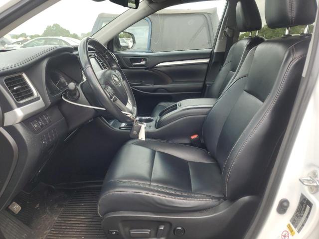Photo 7 from auction – 2018 TOYOTA HIGHLANDER with VIN 5TDJZRFH0JS887500