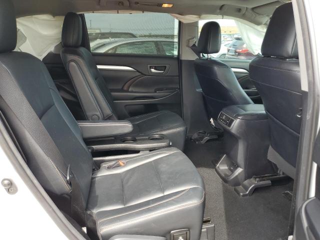 Photo 11 from auction – 2018 TOYOTA HIGHLANDER with VIN 5TDJZRFH8JS538679
