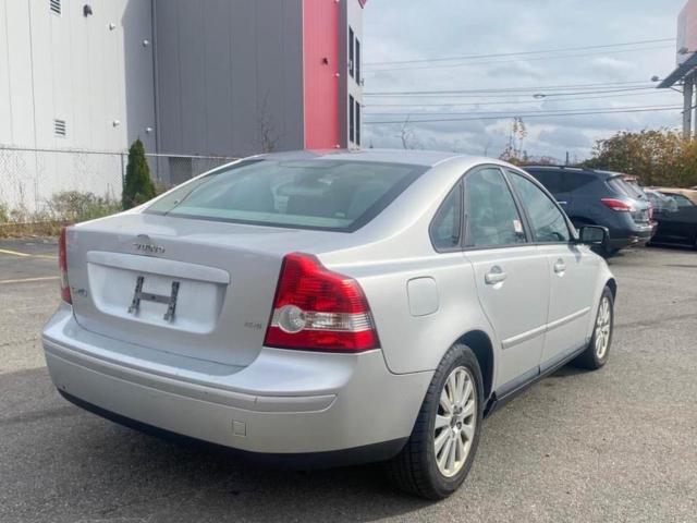 Photo 4 from auction – 2004 VOLVO S40 2.4I with VIN YV1MS382242027398