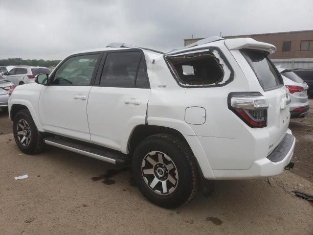 Photo 2 from auction – 2017 TOYOTA 4RUNNER SR with VIN JTEBU5JR3H5454809