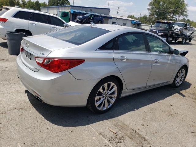 Photo 3 from auction – 2011 HYUNDAI SONATA SE with VIN 5NPEC4AB9BH250167