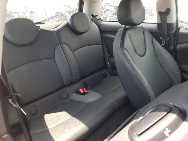 Photo 10 from auction – 2010 MINI COOPER with VIN WMWMF3C51ATZ23383