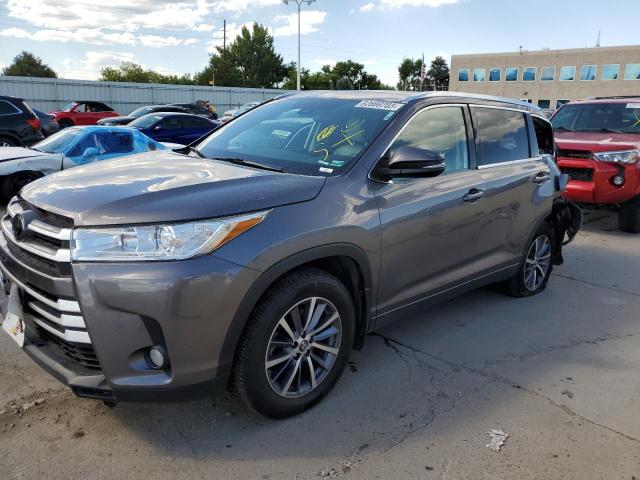 TOYOTA HIGHLANDER 2018 with VIN 5TDJZRFH3JS556989 - Photo from auction