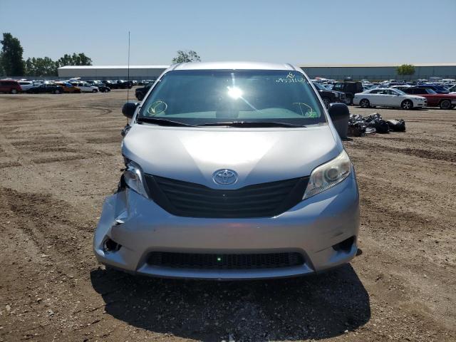 Photo 5 from auction – 2012 TOYOTA SIENNA BAS with VIN 5TDKA3DC9CS013343