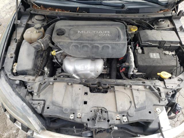 Photo 11 from auction – 2015 CHRYSLER 200 LIMITE with VIN 1C3CCCAB6FN677799