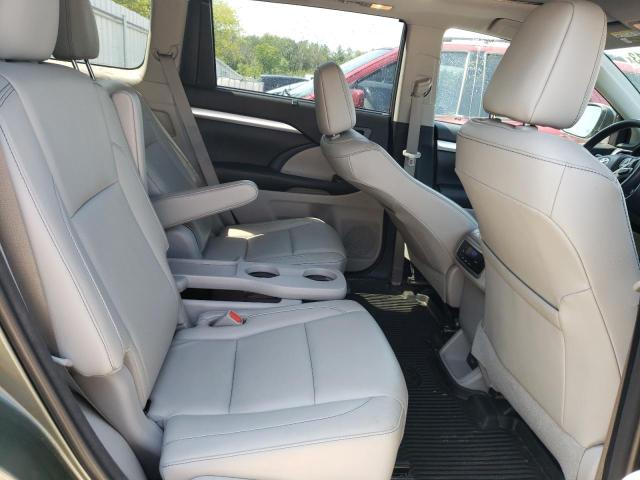 Photo 10 from auction – 2018 TOYOTA HIGHLANDER with VIN 5TDJZRFH5JS904520