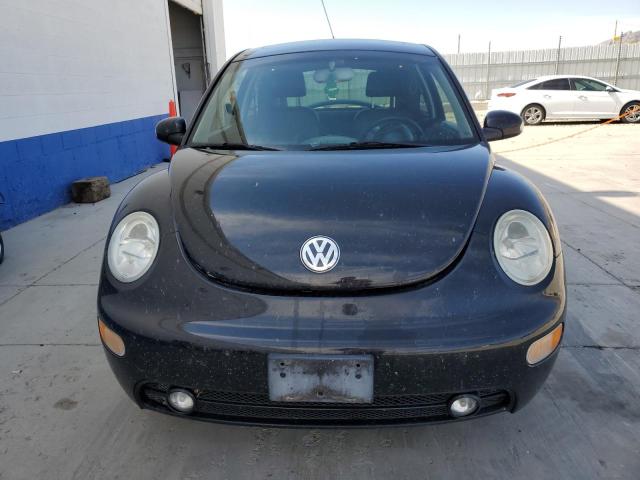 Zdjęcie 5 z aukcji – 2004 VOLKSWAGEN BEETLE z VIN 3VWCD31CX4M403236