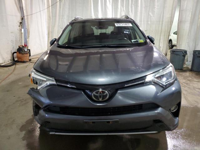 Photo 5 from auction – 2018 TOYOTA RAV4 LIMIT with VIN JTMDFREV5JD223766