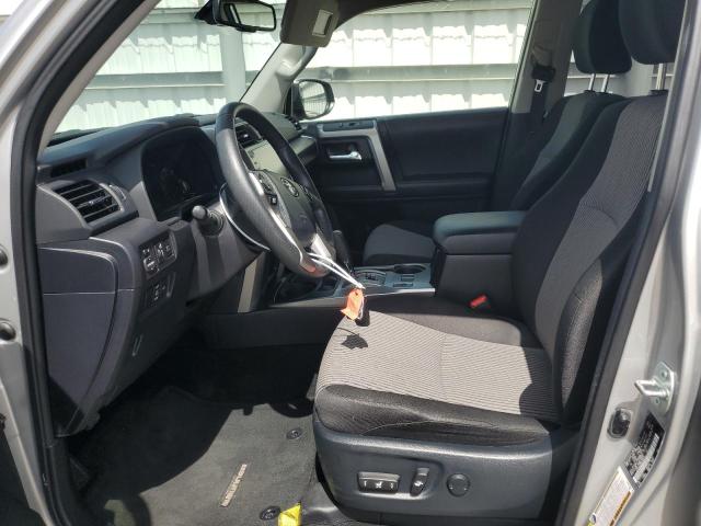 Photo 7 from auction – 2022 TOYOTA 4RUNNER SR with VIN JTEEU5JR4N5264672