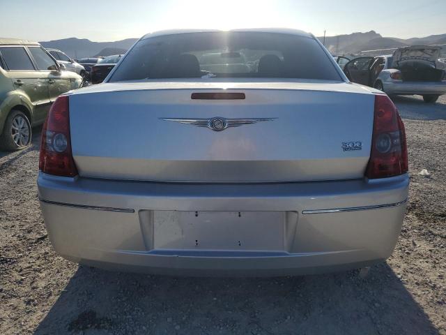 Photo 6 from auction – 2010 CHRYSLER 300 TOURIN with VIN 2C3CA4CD3AH105018