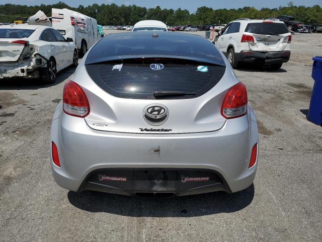 Photo 6 from auction – 2017 HYUNDAI VELOSTER with VIN KMHTC6AD4HU321001