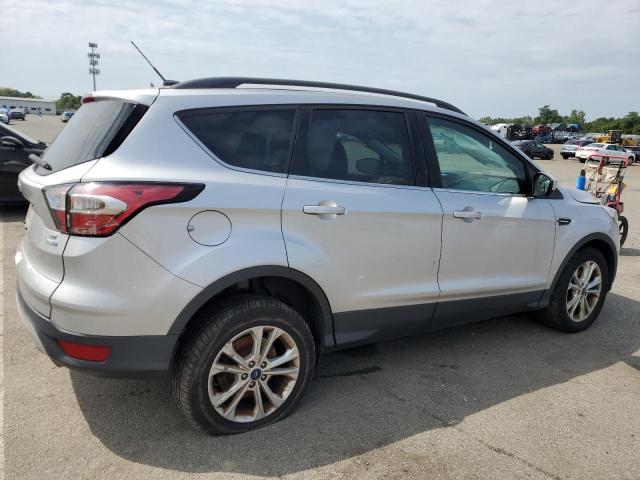 Photo 3 from auction – 2017 FORD ESCAPE SE with VIN 1FMCU9GD1HUB71404