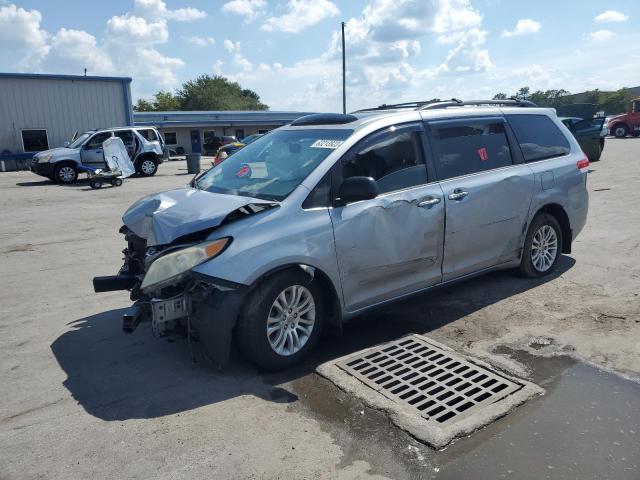 TOYOTA SIENNA XLE 2012 with VIN 5TDYK3DC7CS223625 - Photo from auction