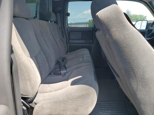 Photo 10 from auction – 2004 CHEVROLET SILVERADO with VIN 1GCHK29U94E228750