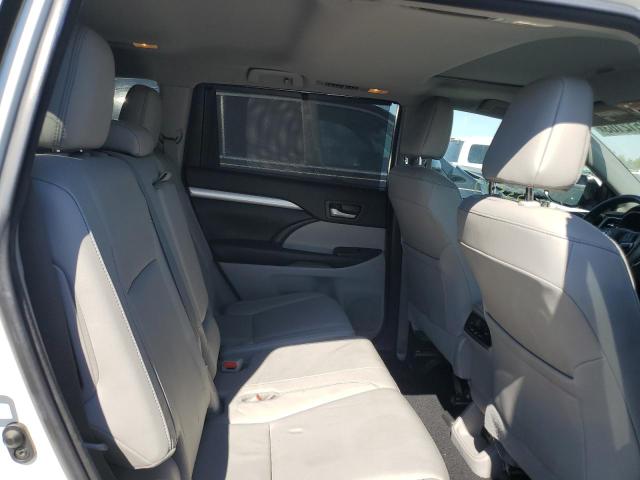 Photo 10 from auction – 2018 TOYOTA HIGHLANDER with VIN 5TDJGRFHXJS038237