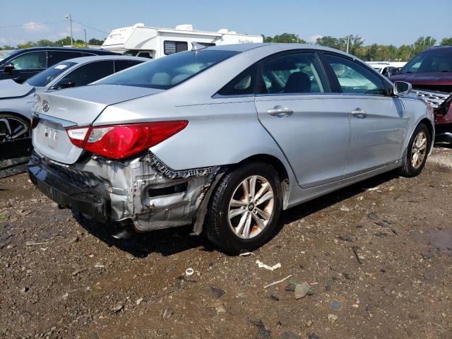 Photo 3 from auction – 2011 HYUNDAI SONATA GLS with VIN 5NPEB4AC3BH149217