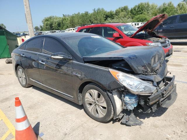 Photo 4 from auction – 2014 HYUNDAI SONATA with VIN KMHEC4A48EA115822