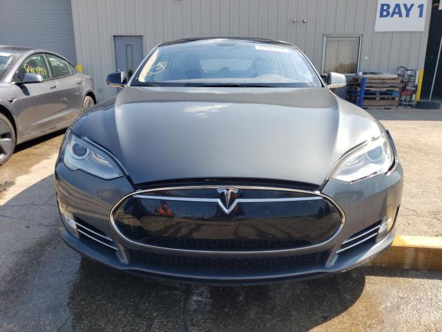 Photo 5 from auction – 2013 TESLA MODEL S with VIN 5YJSA1CN8DFP09155