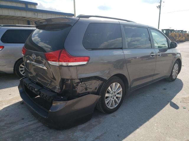 Photo 3 from auction – 2011 TOYOTA SIENNA XLE with VIN 5TDYK3DC1BS132557