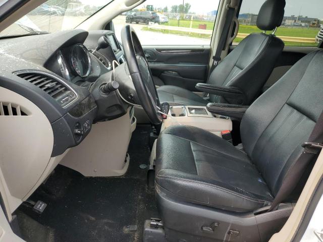 Photo 7 from auction – 2016 CHRYSLER TOWN & COU with VIN 2C4RC1BG2GR306700