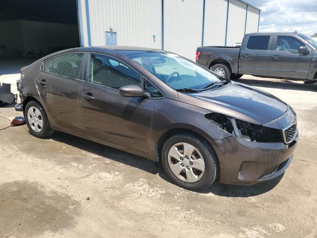 Photo 4 from auction – 2017 KIA FORTE LX with VIN 3KPFK4A78HE067861