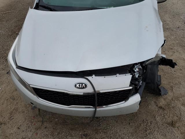 Photo 12 from auction – 2017 KIA FORTE LX with VIN 3KPFL4A76HE101325