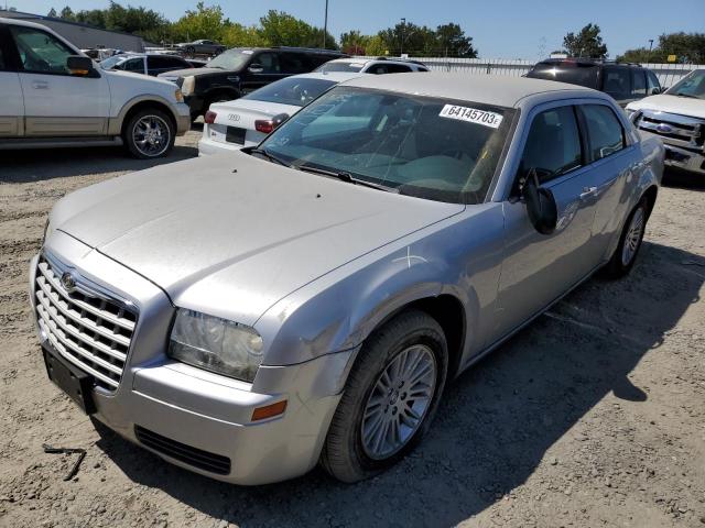 CHRYSLER 300 LX 2009 with VIN 2C3KA43D99H517130 - Photo from auction