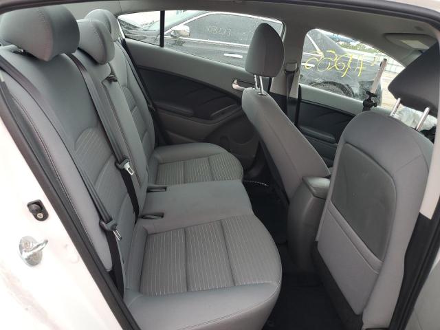 Photo 10 from auction – 2017 KIA FORTE LX with VIN 3KPFL4A77HE131465