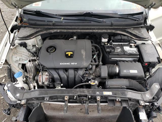 Photo 11 from auction – 2017 HYUNDAI ELANTRA SE with VIN 5NPD74LF3HH078971