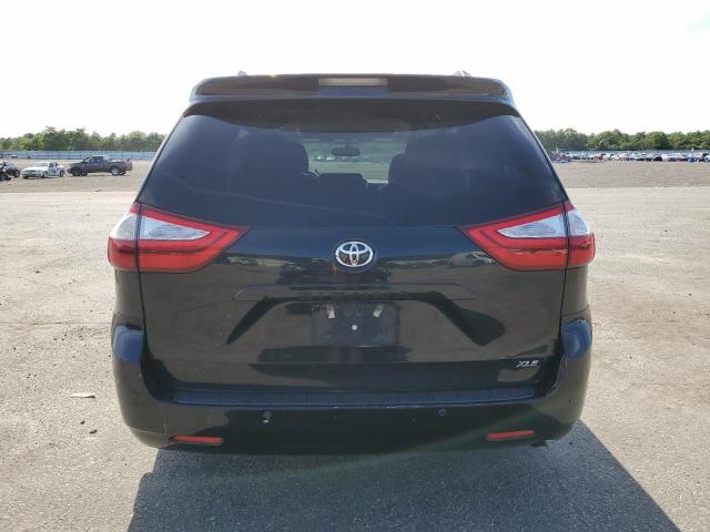 Photo 6 from auction – 2017 TOYOTA SIENNA XLE with VIN 5TDYZ3DC3HS772564