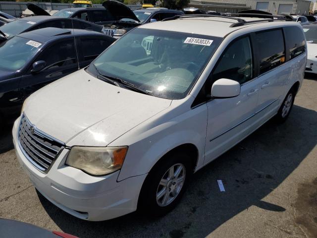 CHRYSLER TOWN & COU 2010 with VIN 2A4RR5D17AR492072 - Photo from auction