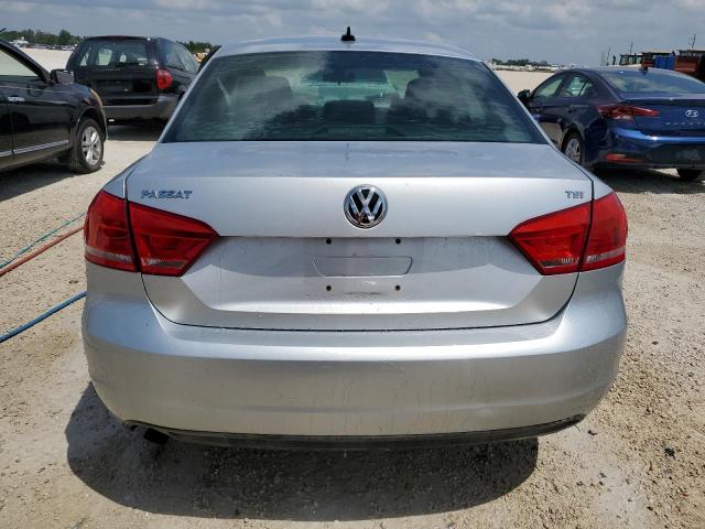 Photo 6 from auction – 2014 VOLKSWAGEN PASSAT S with VIN 1VWAT7A34EC025158