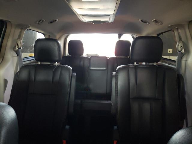 Photo 10 from auction – 2015 CHRYSLER TOWN & COU with VIN 2C4RC1BG7FR662803