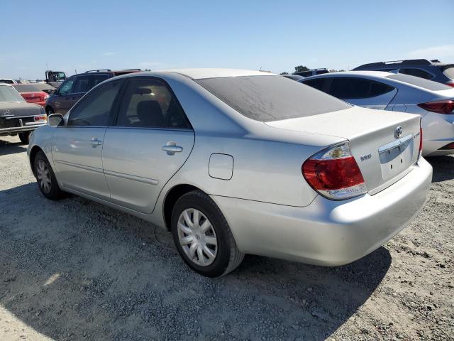 Photo 2 from auction – 2005 TOYOTA CAMRY LE with VIN 4T1BE32K35U954280