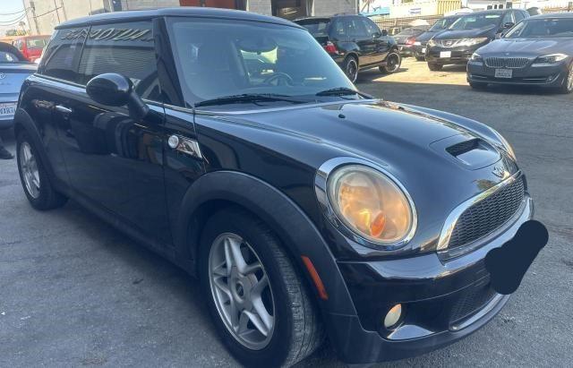 MINI COOPER S 2010 with VIN WMWMF7C59ATX41986 - Photo from auction
