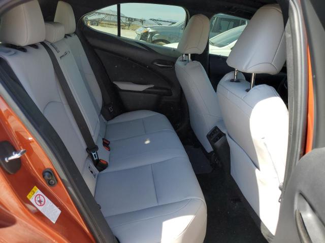 Photo 11 from auction – 2019 LEXUS UX 200 with VIN JTHY3JBH3K2006741