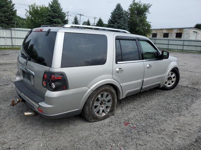 Photo 3 from auction – 2004 LINCOLN NAVIGATOR with VIN 5LMFU28R74LJ06259