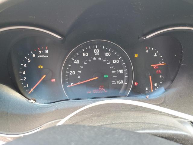 Photo 9 from auction – 2015 KIA SORENTO LX with VIN 5XYKTCA63FG614788