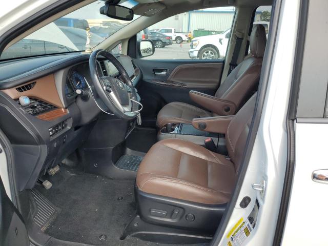 Photo 7 from auction – 2017 TOYOTA SIENNA XLE with VIN 5TDYZ3DC4HS837860