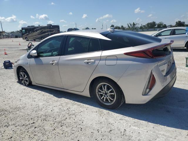 Photo 2 from auction – 2017 TOYOTA PRIUS PRIM with VIN JTDKARFP4H3048500
