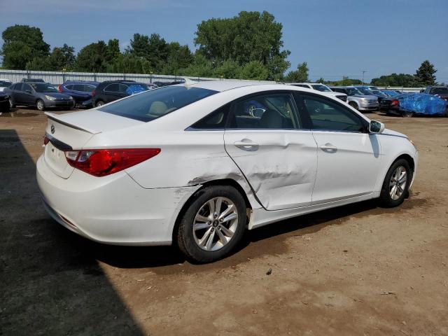 Photo 3 from auction – 2013 HYUNDAI SONATA GLS with VIN 5NPEB4AC5DH672354