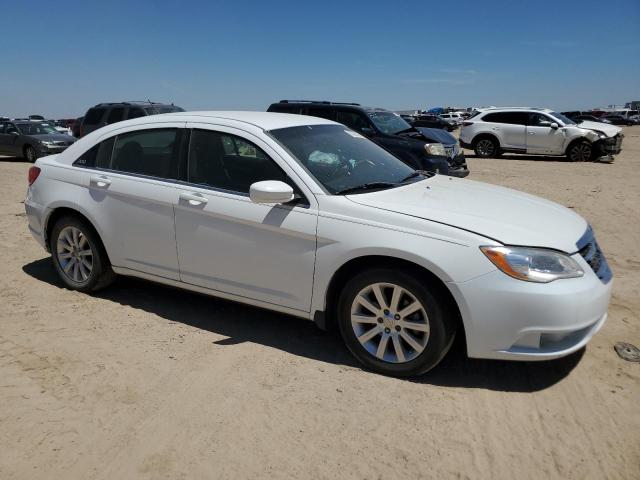Photo 4 from auction – 2014 CHRYSLER 200 TOURIN with VIN 1C3CCBBG2EN106782