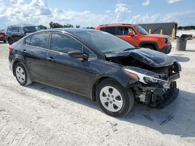 Photo 4 from auction – 2017 KIA FORTE LX with VIN 3KPFK4A74HE116974
