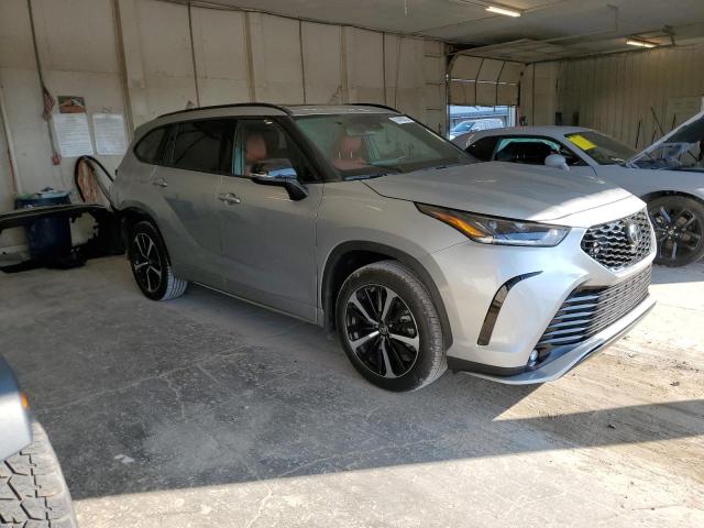 Photo 4 from auction – 2021 TOYOTA HIGHLANDER with VIN 5TDLZRBH7MS146652