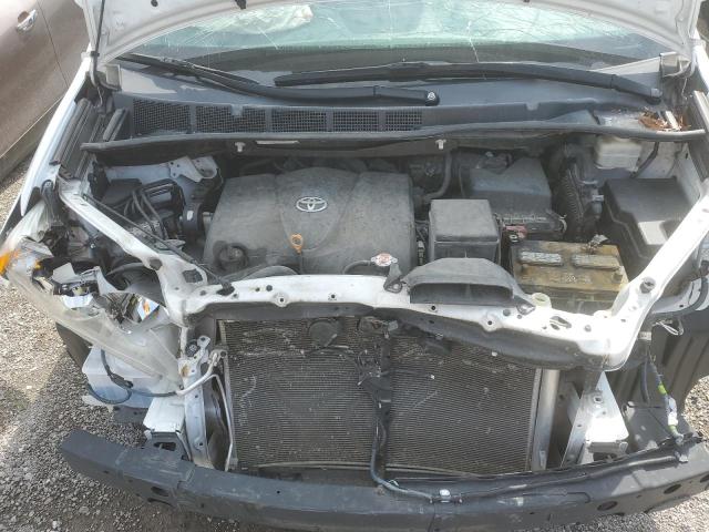 Photo 12 from auction – 2017 TOYOTA SIENNA LE with VIN 5TDKZ3DC3HS852968