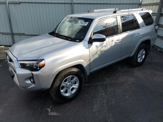 TOYOTA 4RUNNER SR 2022 with VIN JTEEU5JR2N5259194 - Photo from auction