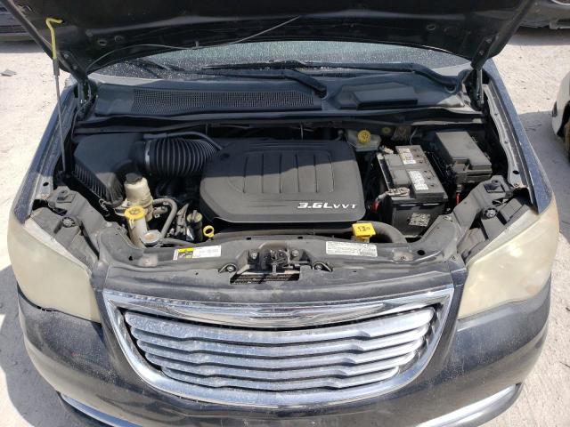 Photo 12 from auction – 2013 CHRYSLER TOWN & COU with VIN 2C4RC1BG4DR742993